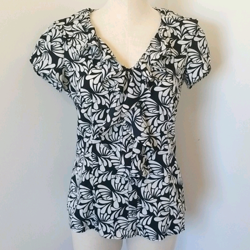 Banana Republic Ruffle Short Sleeve Blouse Medium